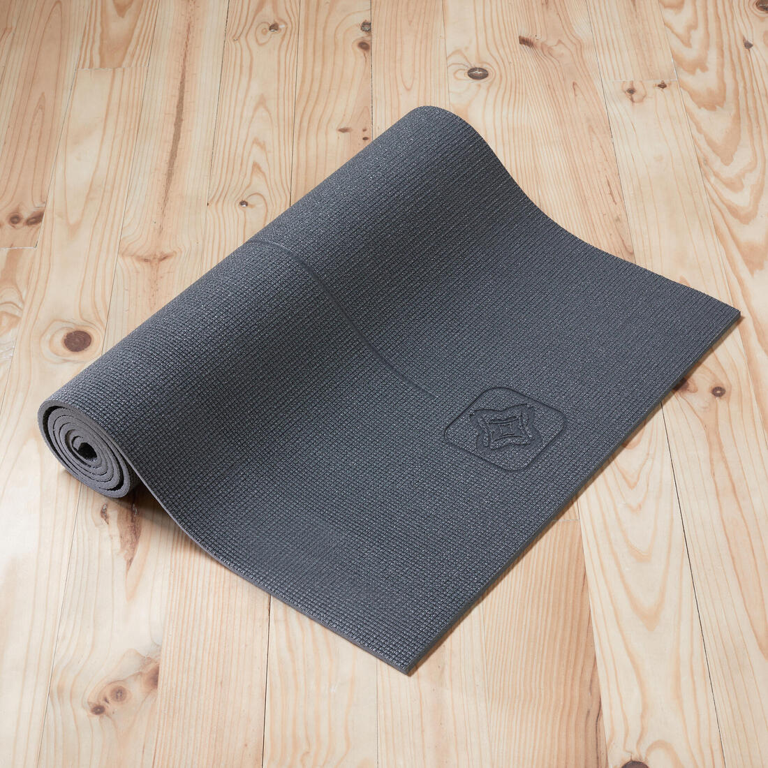 Tapis de yoga doux adhérence et confort 8 mm