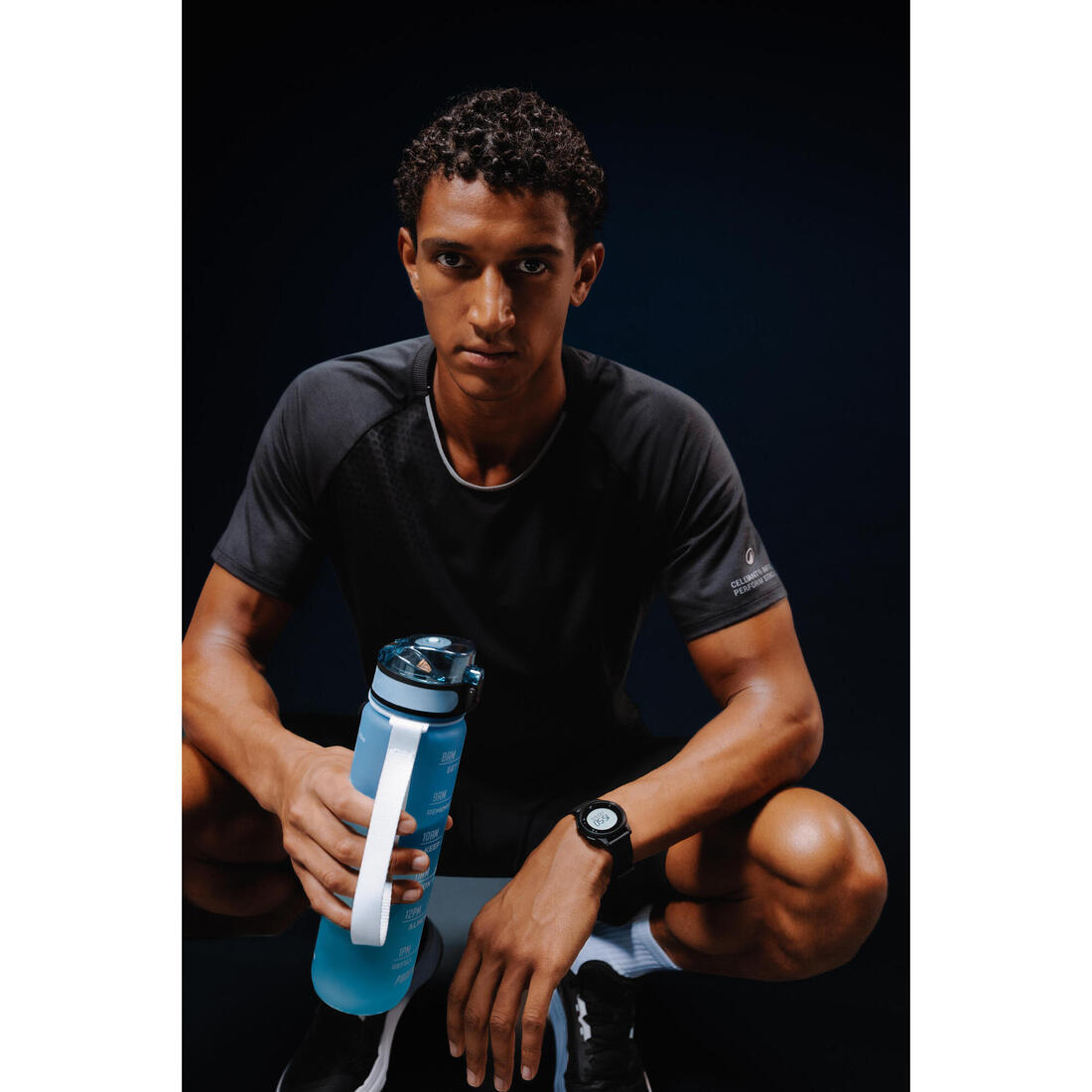 T-shirt cross training performance manches courtes homme, noir et gris