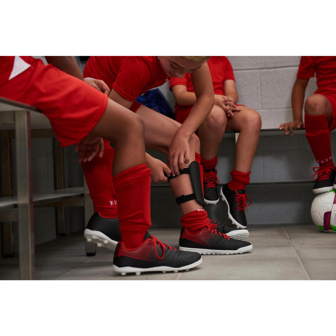 Protège-tibias de football enfant ESSENTIAL 100 noir