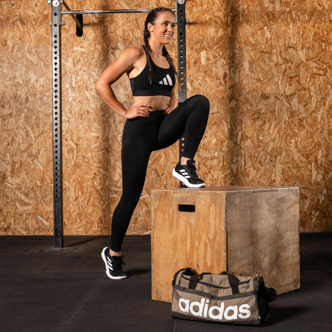 Brassière imprimé logo Adidas femme - noir