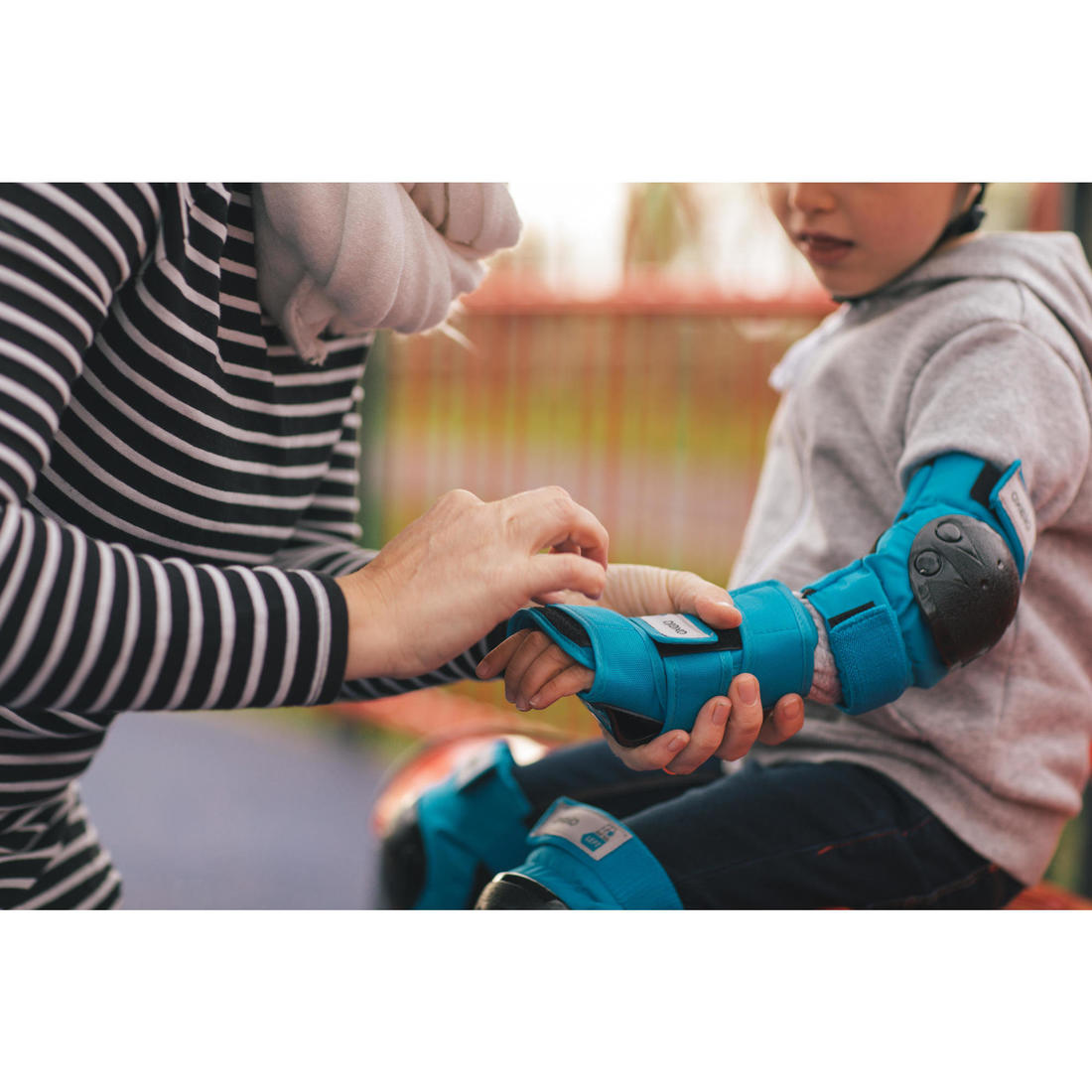 Casque enfant roller skateboard trottinette B100