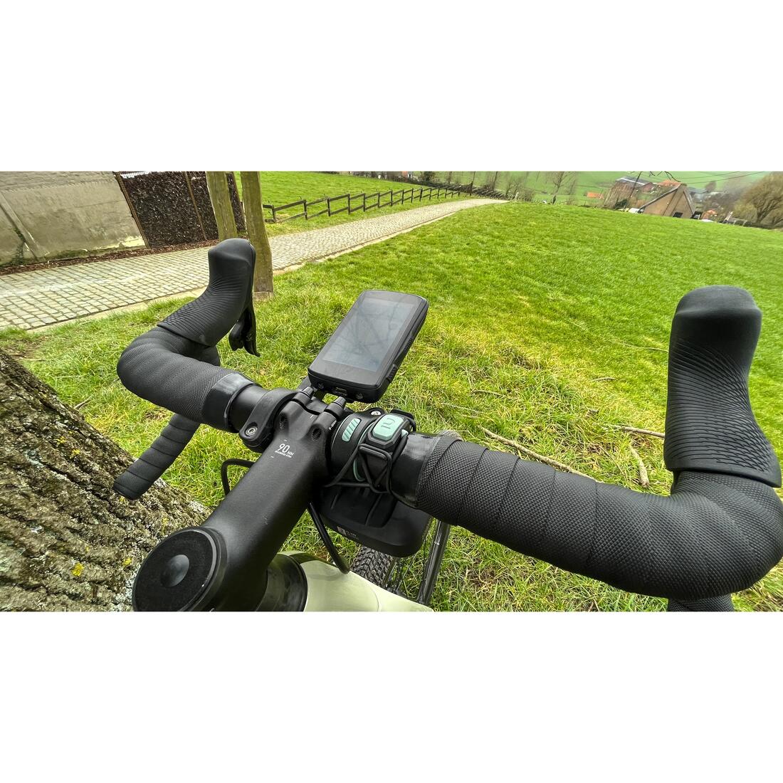 Eclairage vélo FL940 pour une pratique sur chemin non éclairé