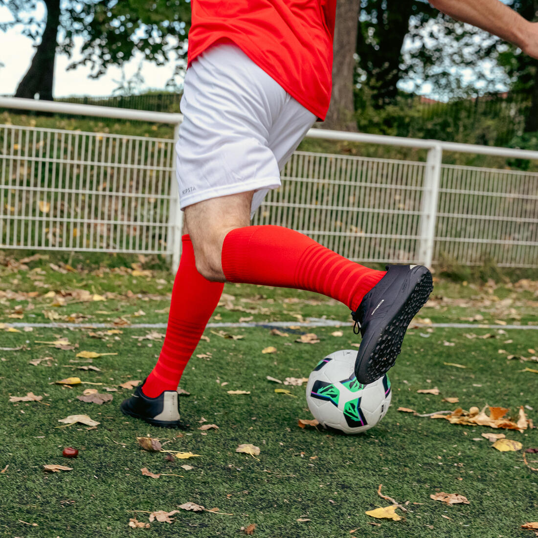 Chaussures de football 100 TURF TF adulte noir