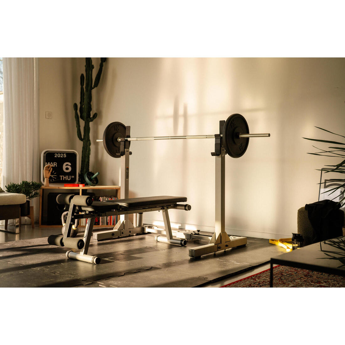 Rack de musculation 120 kg pliable en 2 sec et ultra-compact