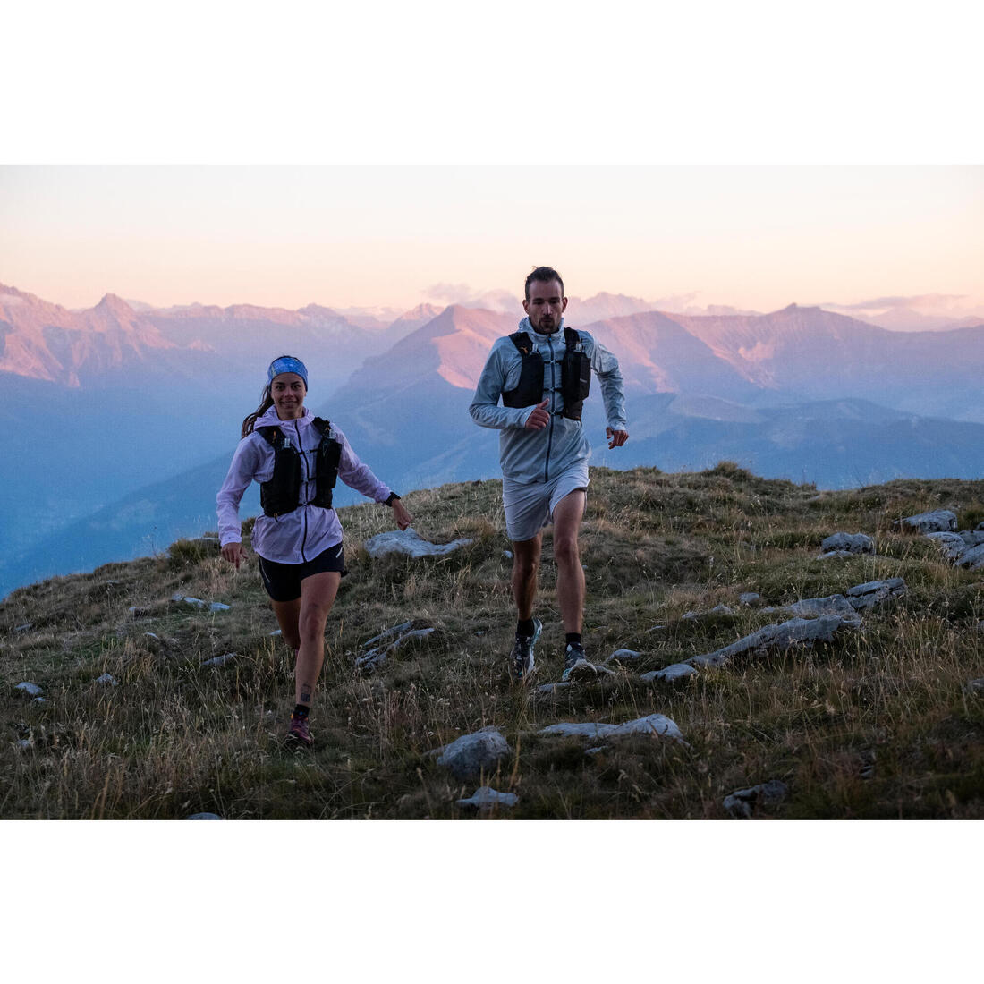 Short de trail running baggy femme noir