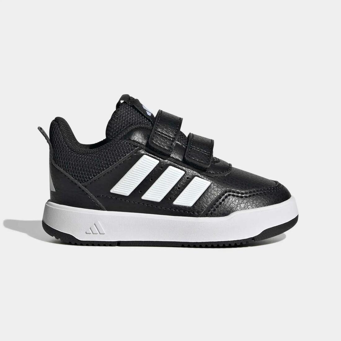 Chaussure à scratch bébé