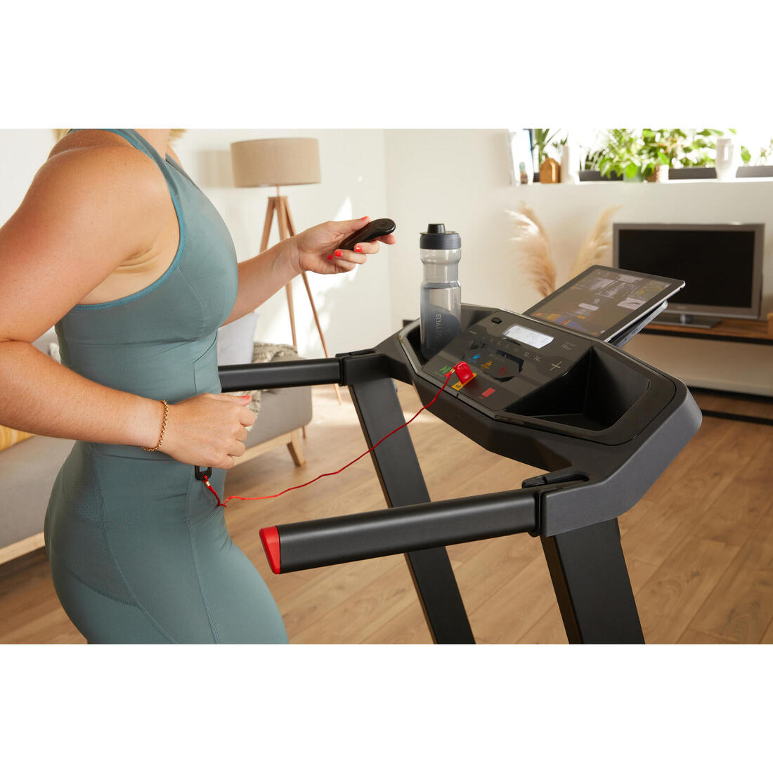 Tapis de course run100e, compact et connecté, 14 km/h, 45x120 cm