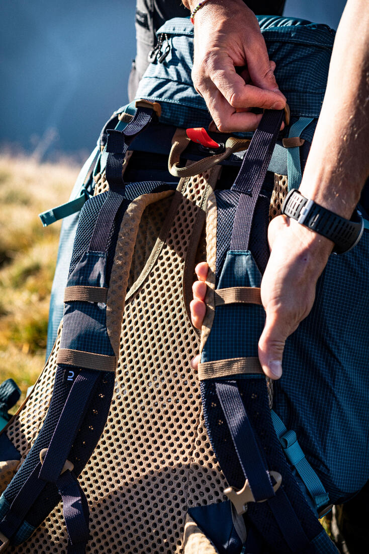 Sac à dos de trekking Homme 50+10 L - MT500 AIR