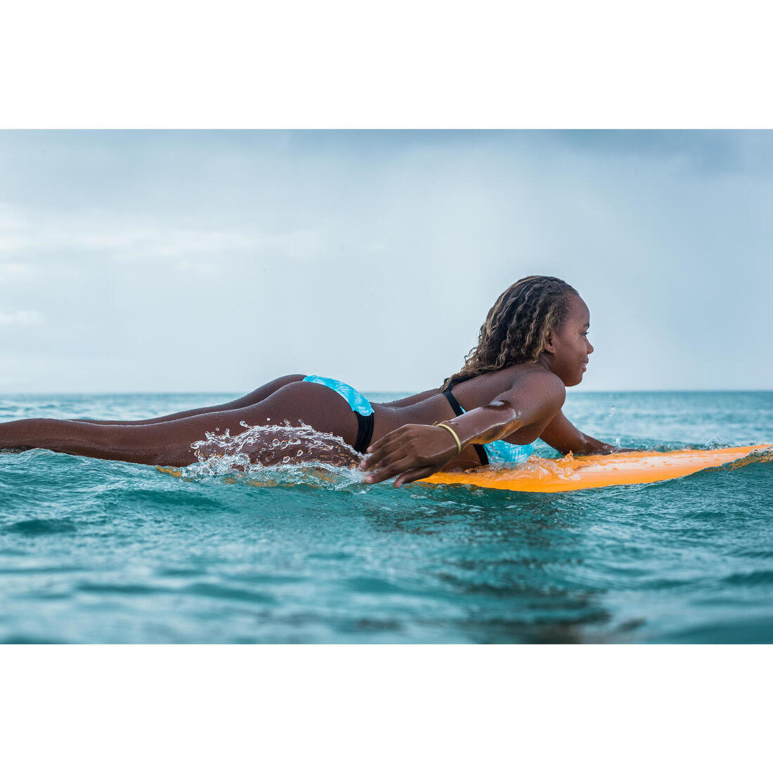 HAUT DE MAILLOT DE BAIN SURF FILLE TRIANGLE BETTY 500