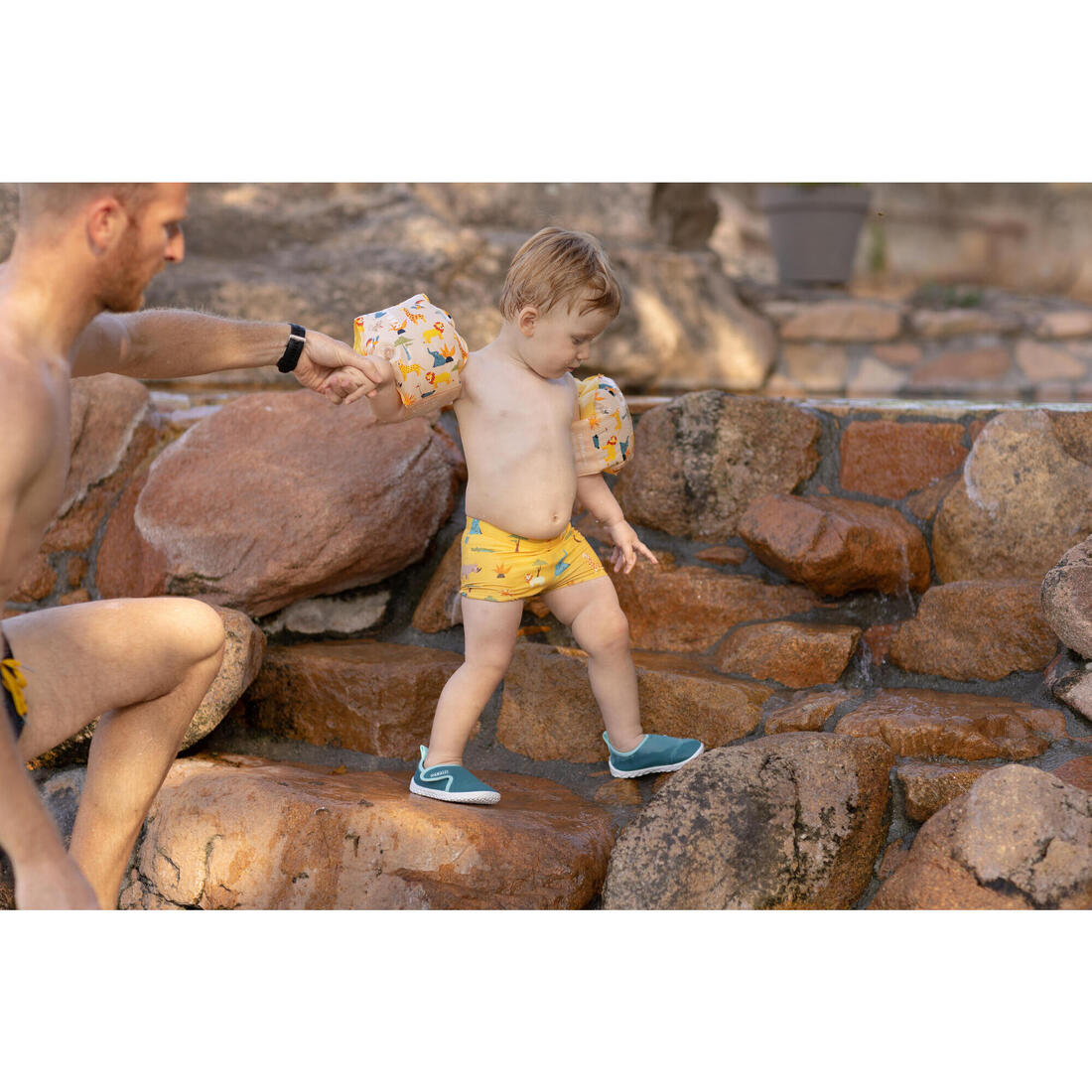 Boxer de bain bébé / enfant bleu imprimé crabes