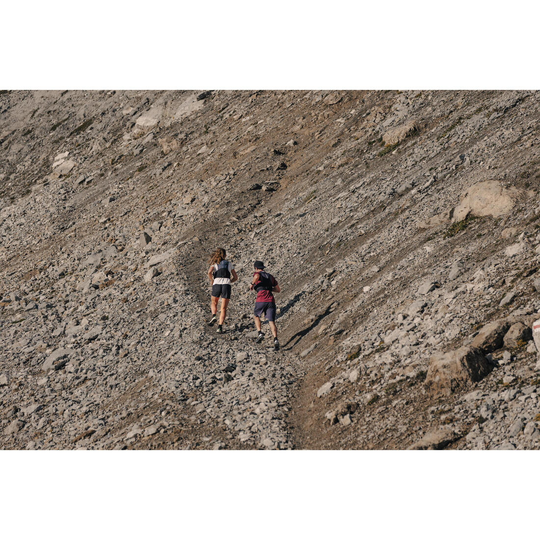 Chaussures de running trail homme, Kiprun mt3, noir blanc