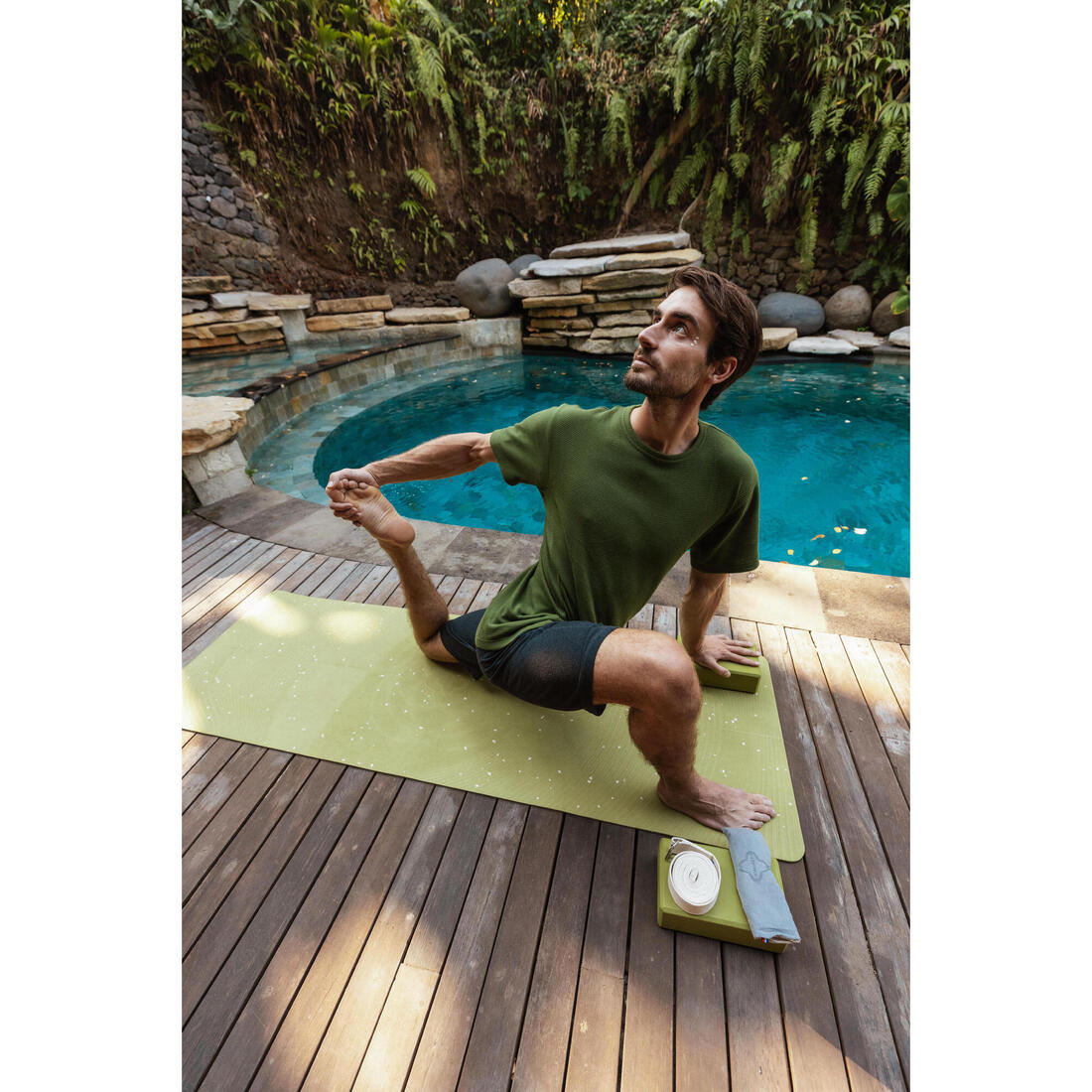 Tapis de yoga doux adhérence et confort 5 mm