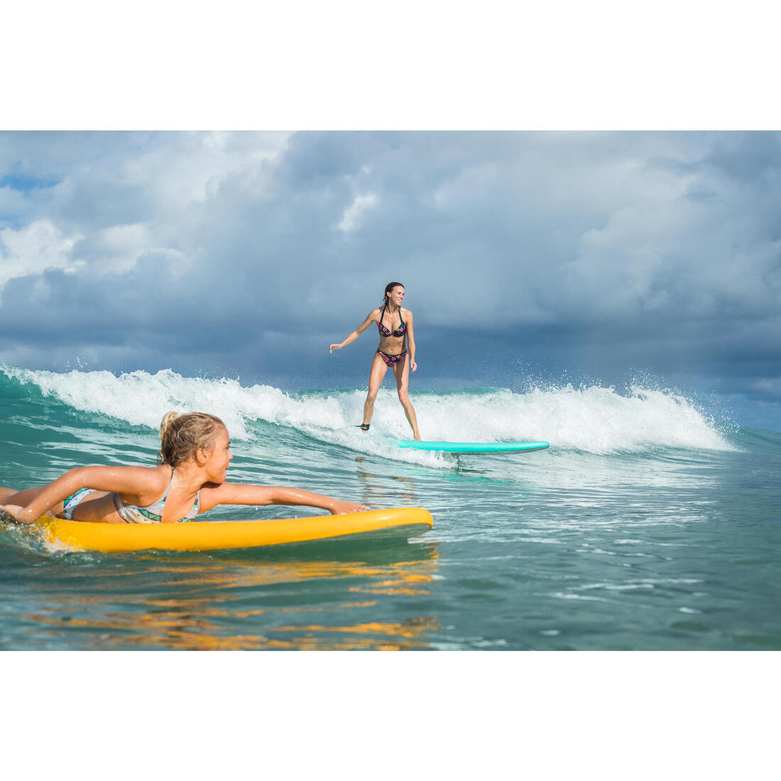 SURF MOUSSE 100 6'8" livrée avec un leash et 3 ailerons .