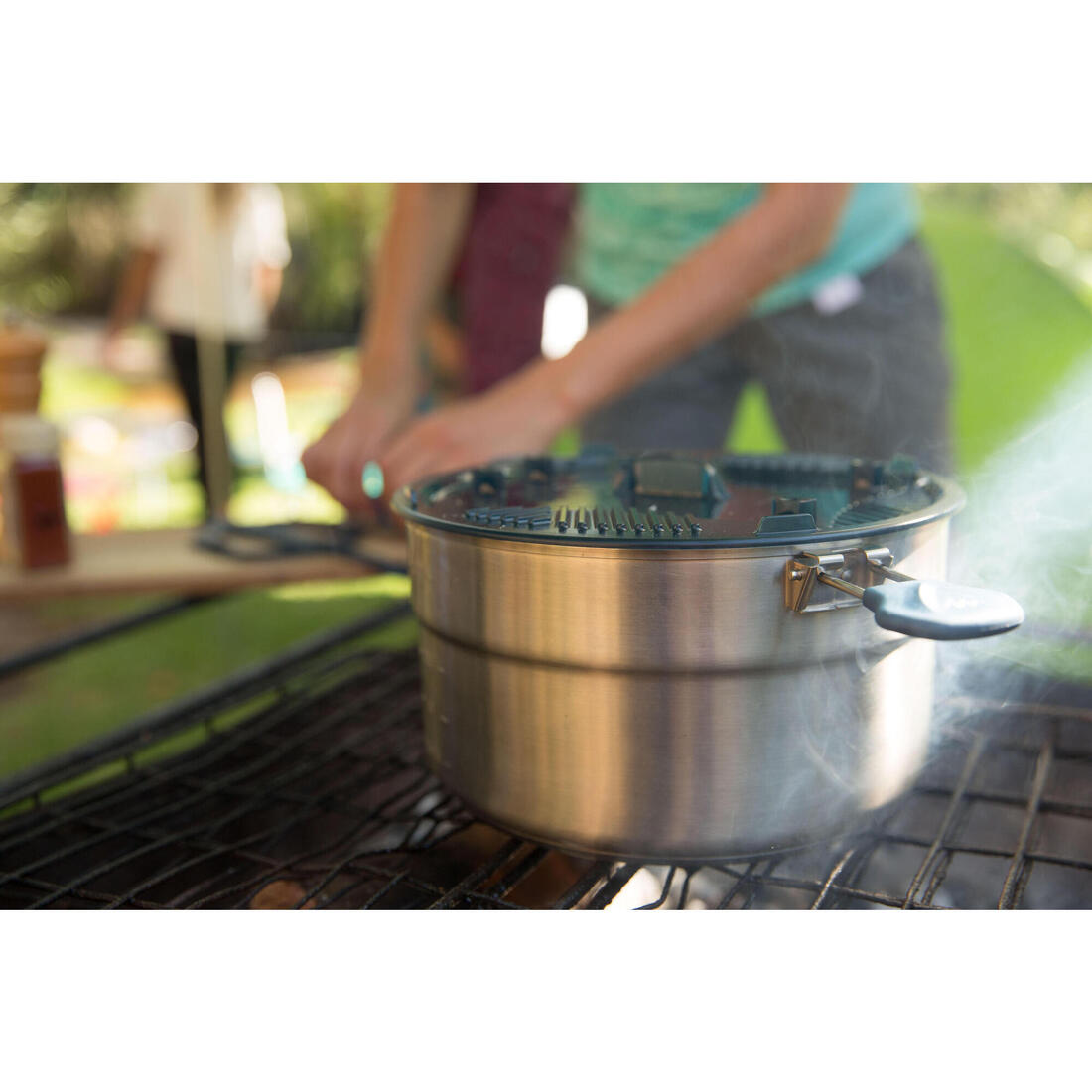 Popote 4 personnes de camping en acier inox + anti-adhésif
