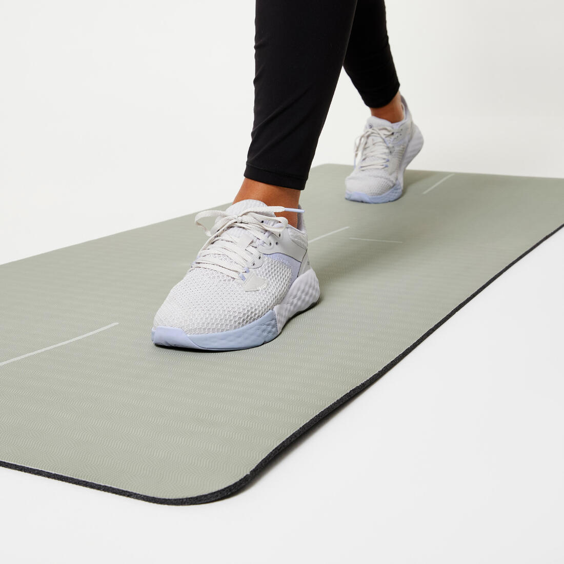 Tapis de fitness résistant et adhérent épaisseur 8 mm