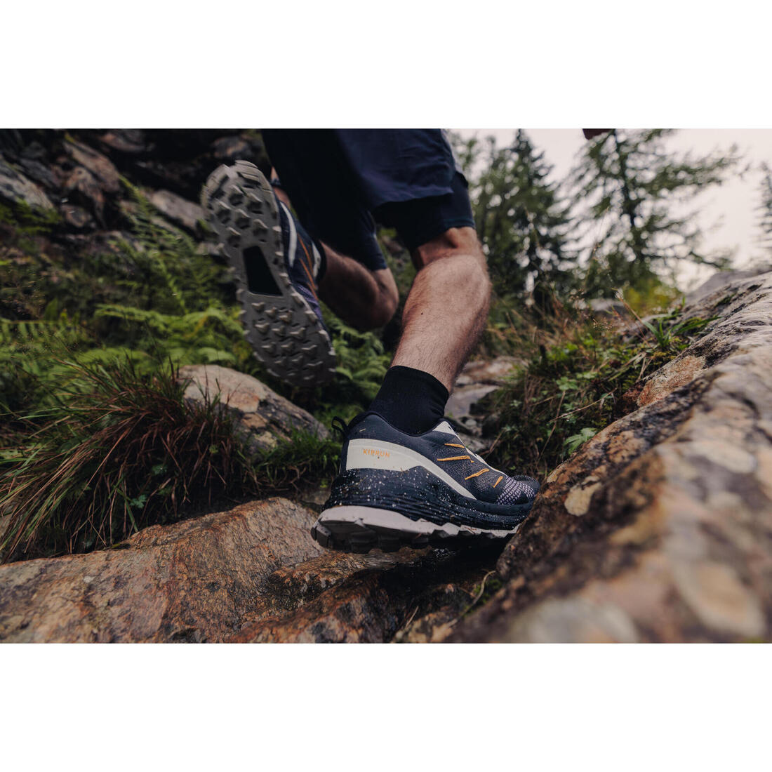 Chaussures de running trail homme, Kiprun mt3, noir blanc