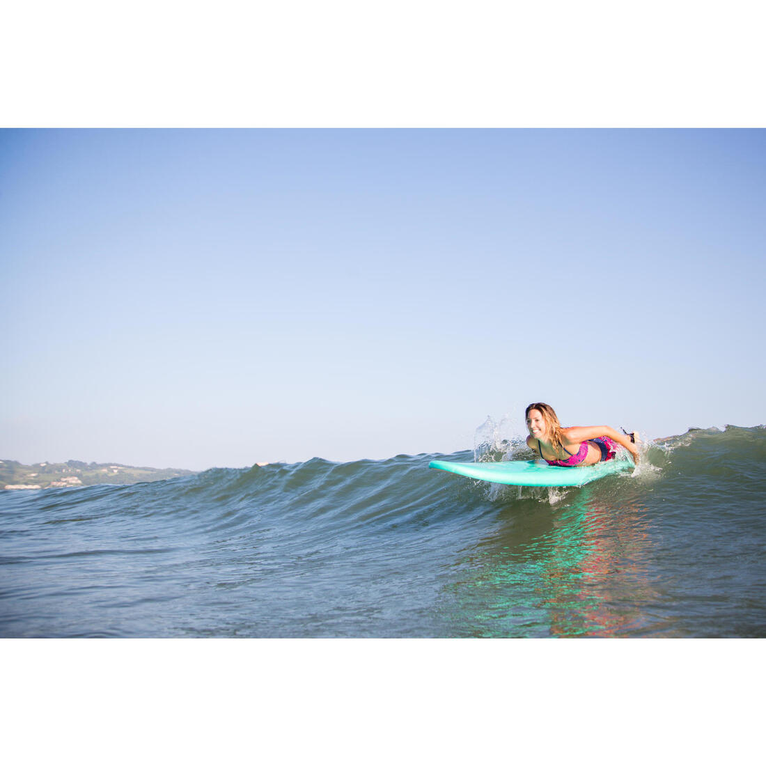 Boardshort surf femme TINI ETHNI avec ceinture élastiquée et cordon de serrage