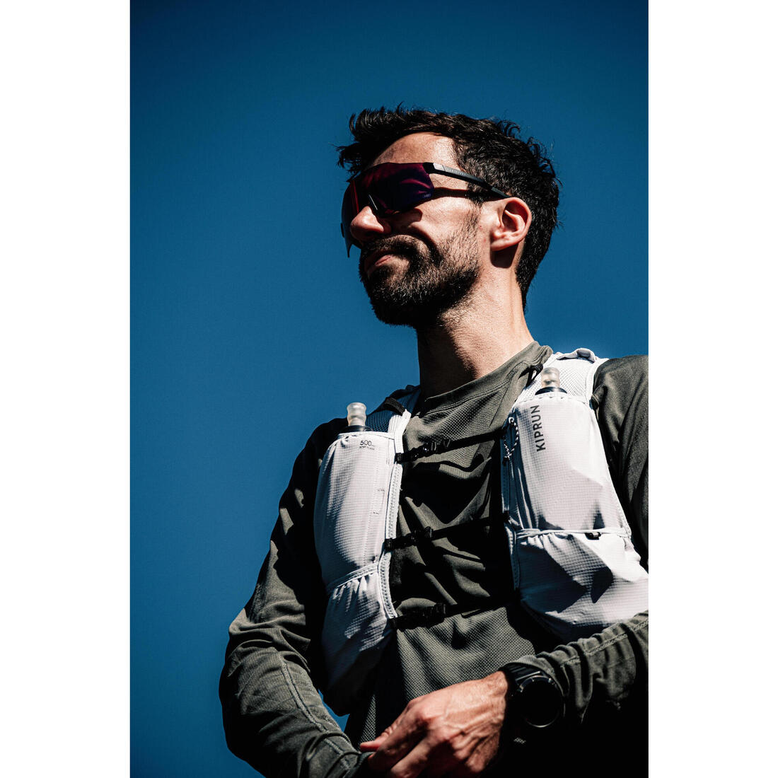 Sac trail running mixte + poche à eau 1L incluse- KIPRUN 500 8L GRIS