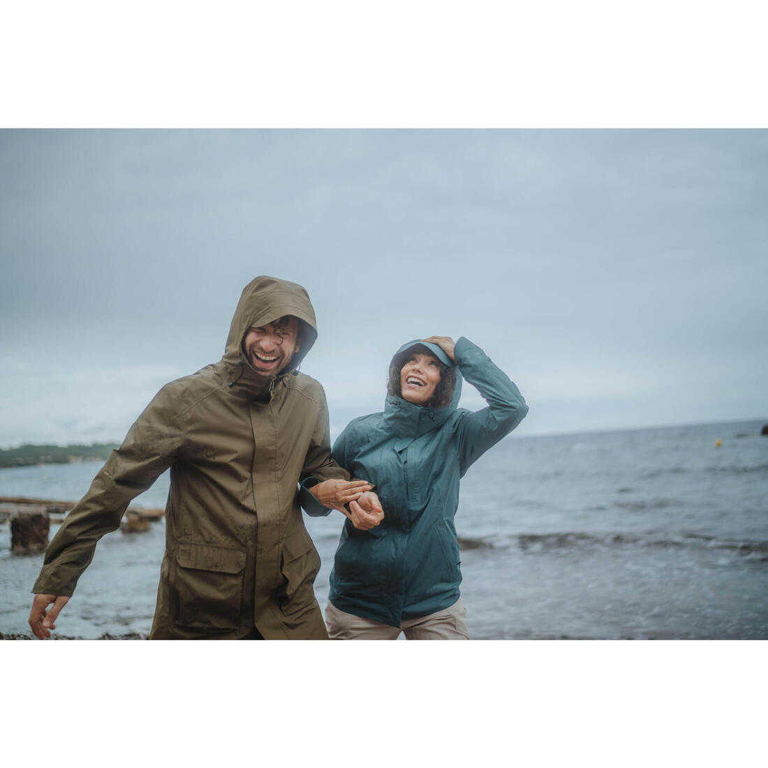 Veste de randonnée imperméable femme, NH500