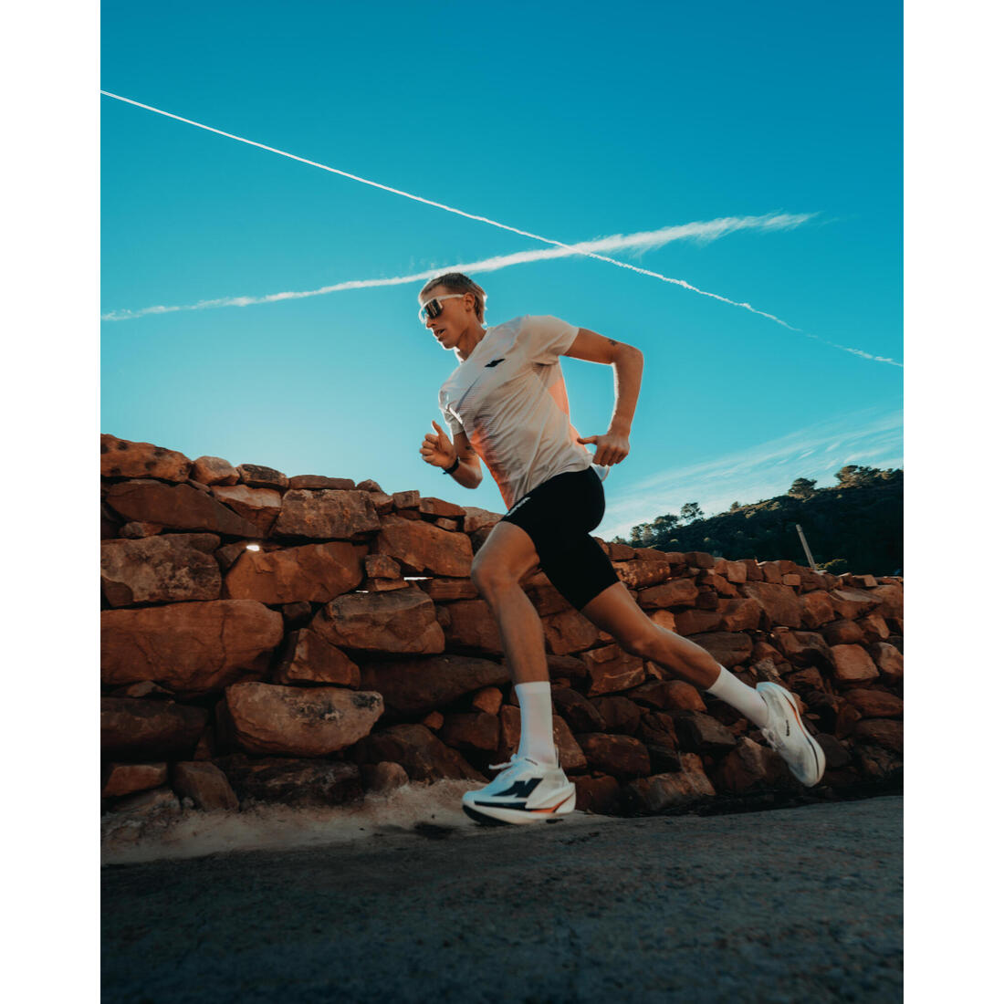 T-shirt de running Homme, Kiprun PROTEAM beige rose