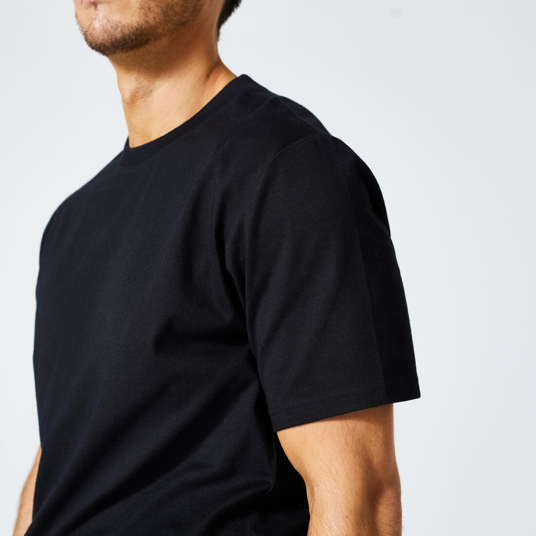 T-shirt fitness homme col rond manches courtes