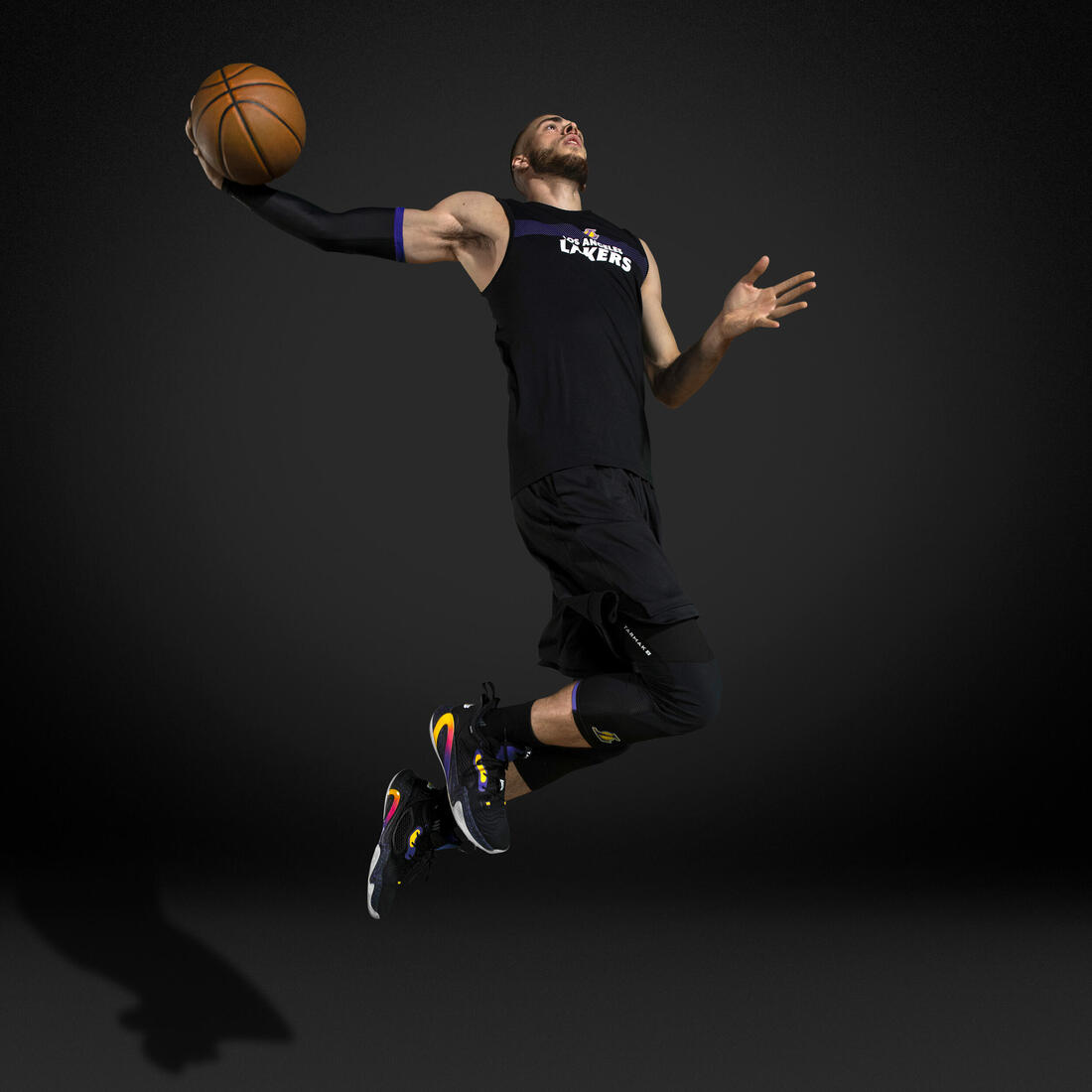 Sous-maillot basketball nba los angeles lakers sans manche adulte - ut500 noir