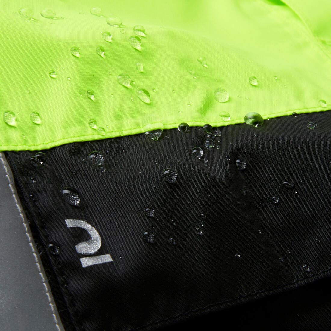 Poncho pluie visibilite jour nuit 560 noir jaune fluo