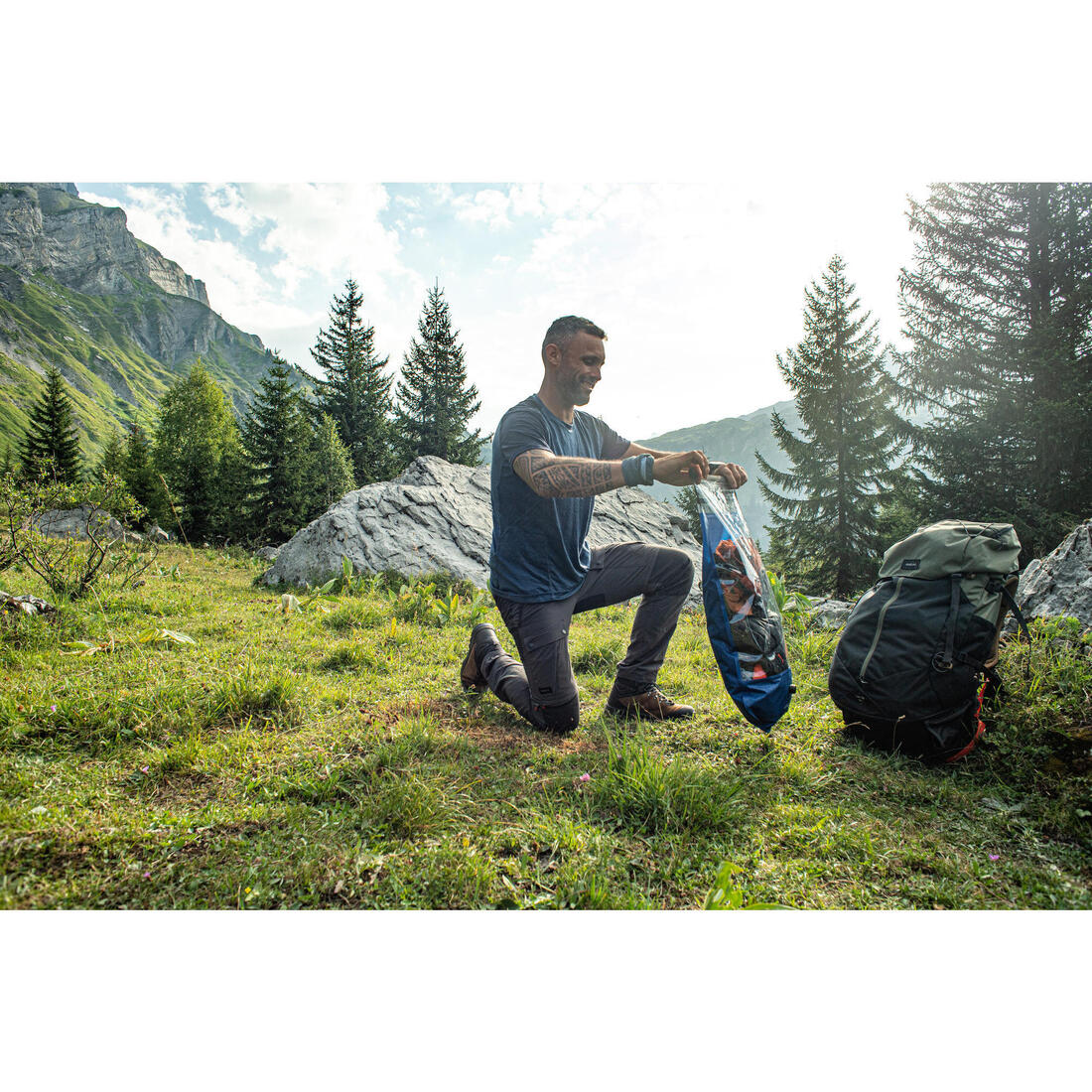 Housse de compression de trekking et de randonnée étanche - 25 litres
