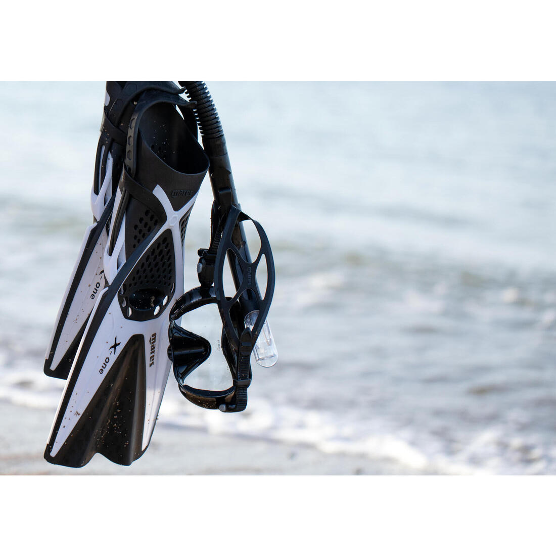 Kit de snorkeling Palmes masque et tuba - Kit tropical noir et blanc