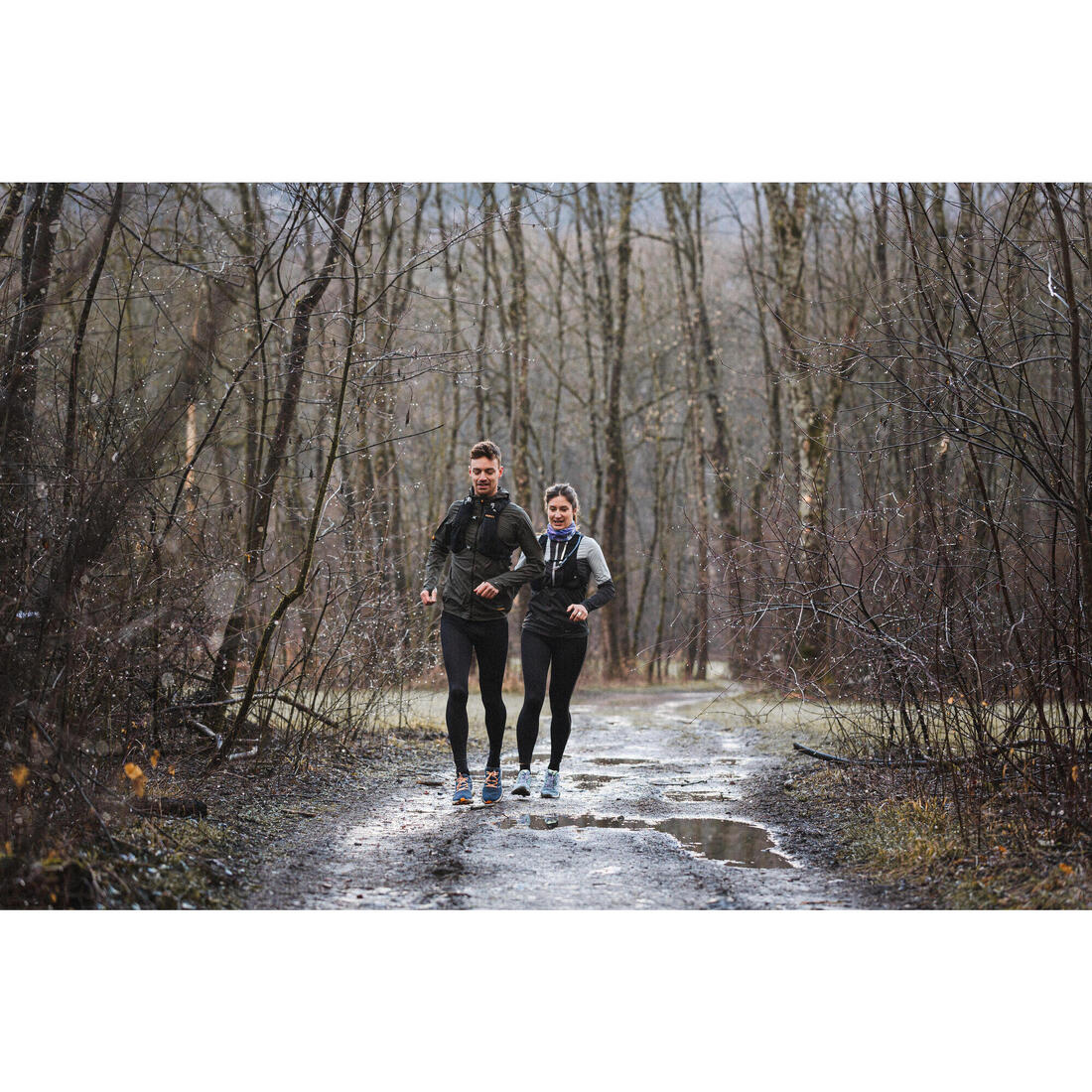 Sac trail running 5l turquoise - vendu avec poche à eau 1l