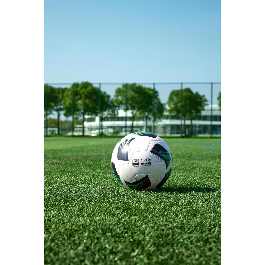 Ballon de football Hybride FIFA BASIC CLUB BALL taille 5
