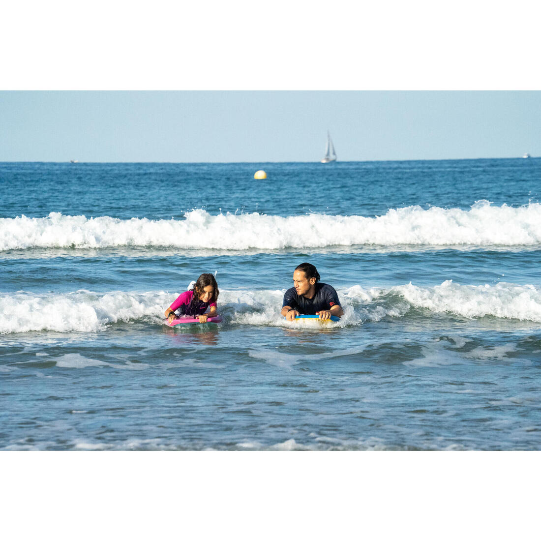 Bodyboard 100 Junior bleu jaune avec leash poignet