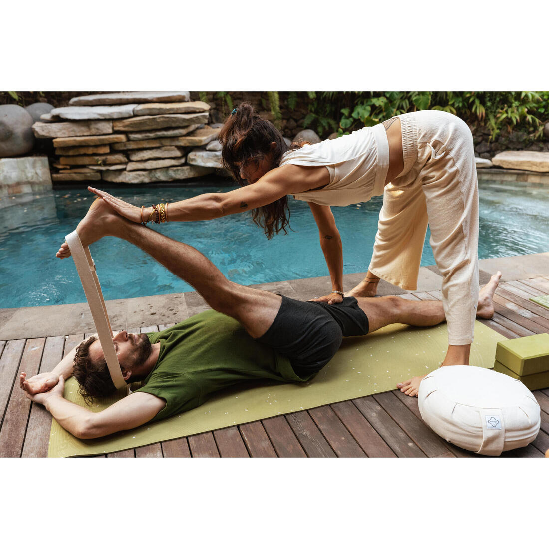 Tapis de yoga doux adhérence et confort 5 mm