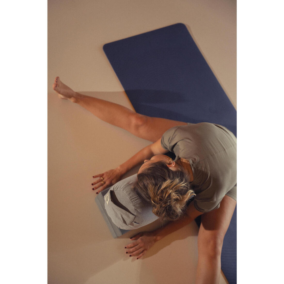 Tapis de yoga doux adhérence et confort 5 mm