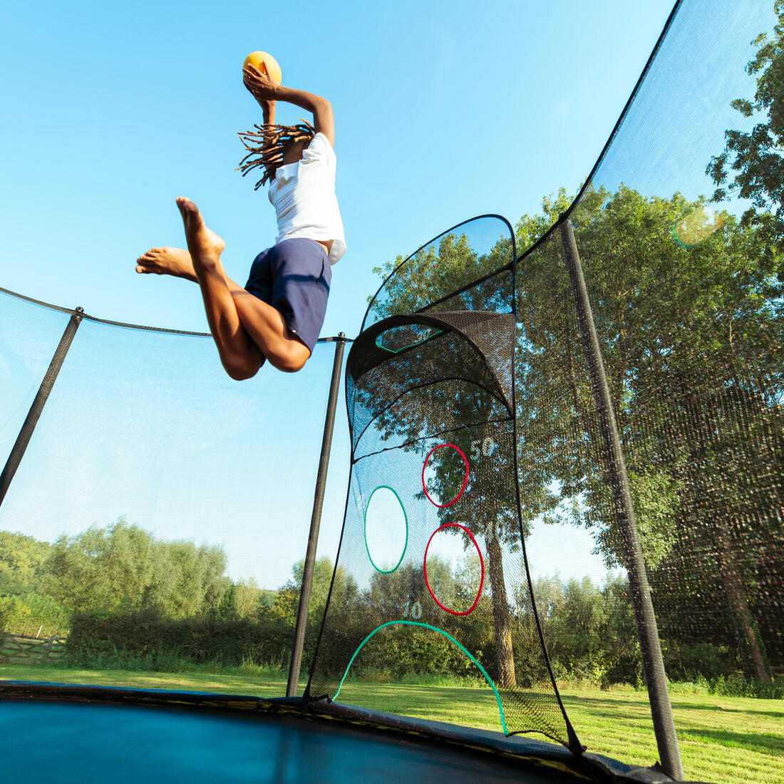 Jeu de trampoline, Cible pour ballon