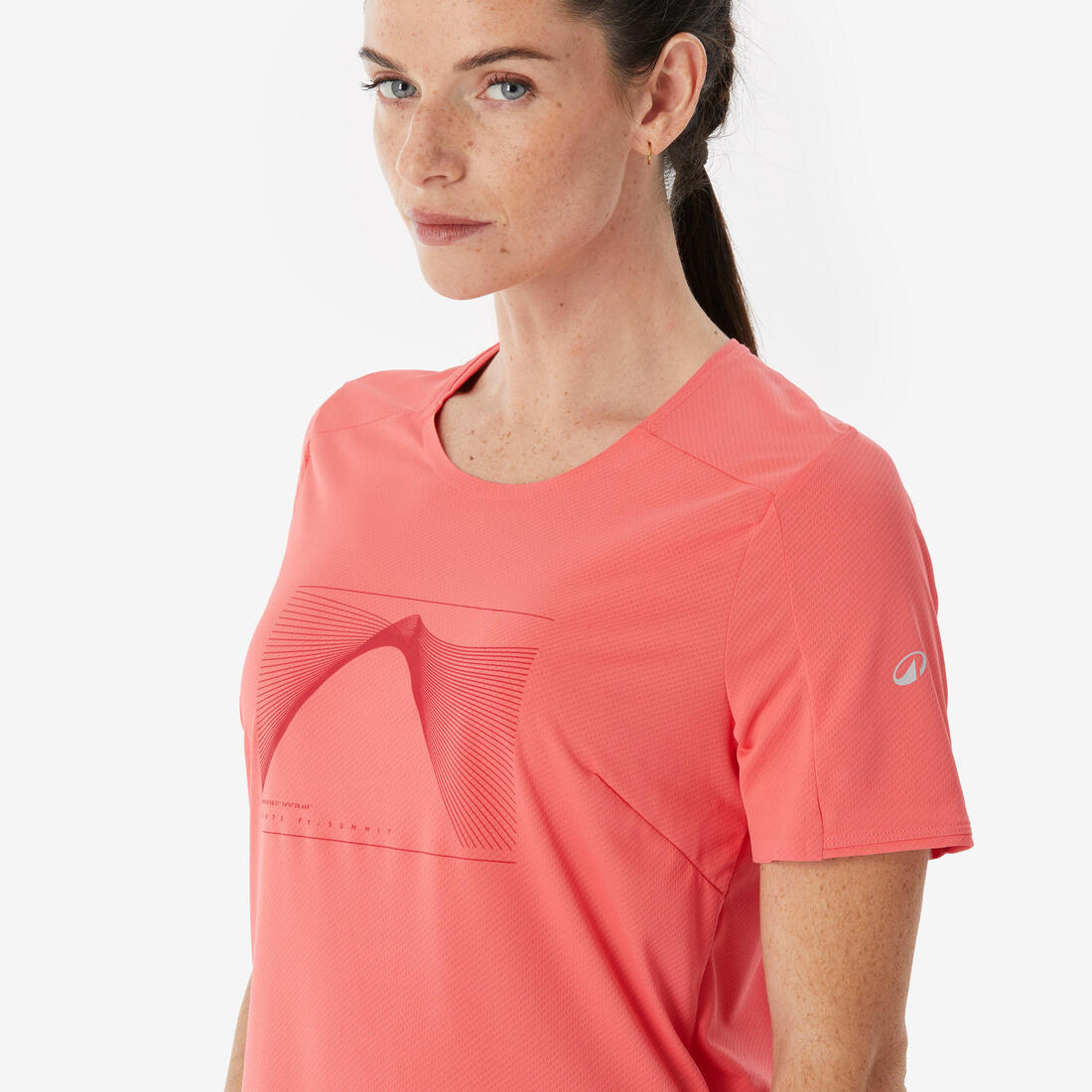 T-shirt de randonnée manches courtes femme, MH500