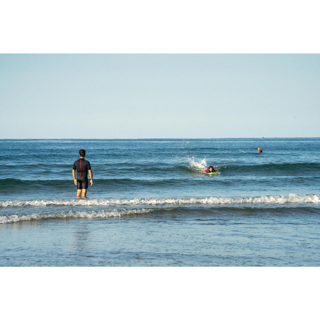 Bodyboard 100 bleu 1er prix technique enfant 6-12 ans 35" + leash