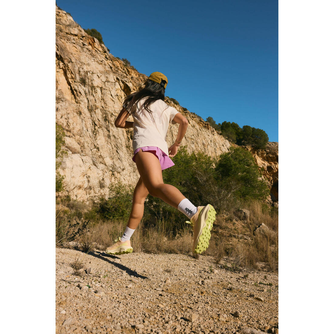 Chaussures de running trail femme, Salomon Ultra Flow 2 rose jaune et
