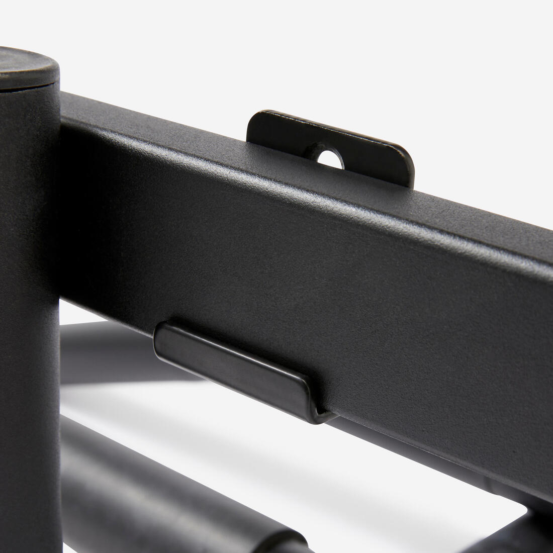 Barre de traction sur porte de musculation