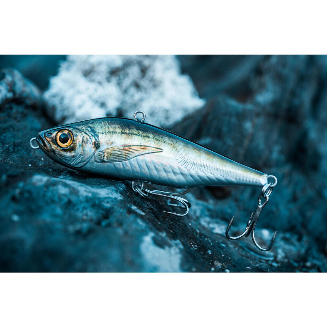 Poisson nageur AJIVIB 100 US AJI au leurre en mer