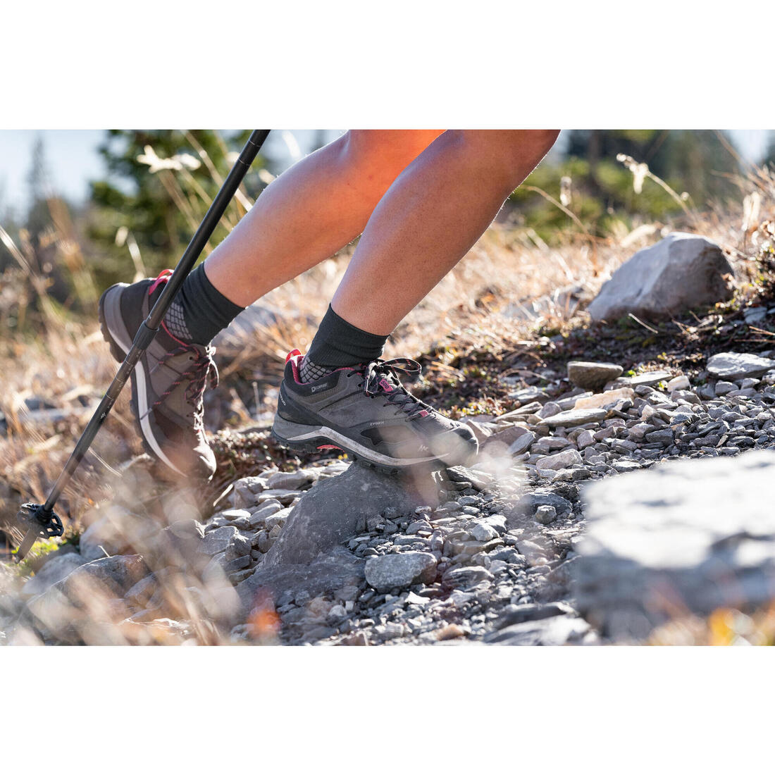 Chaussures imperméables de randonnée montagne - MH500 Gris/Rose- Femme