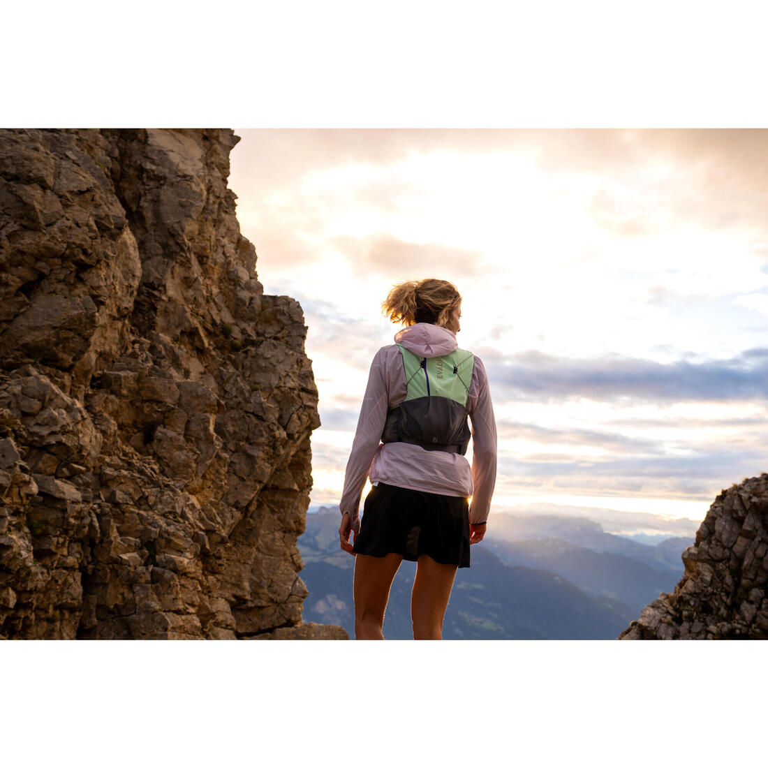 Sac trail running 8l femme vert menthe - vendu avec 2 flasques 500ml