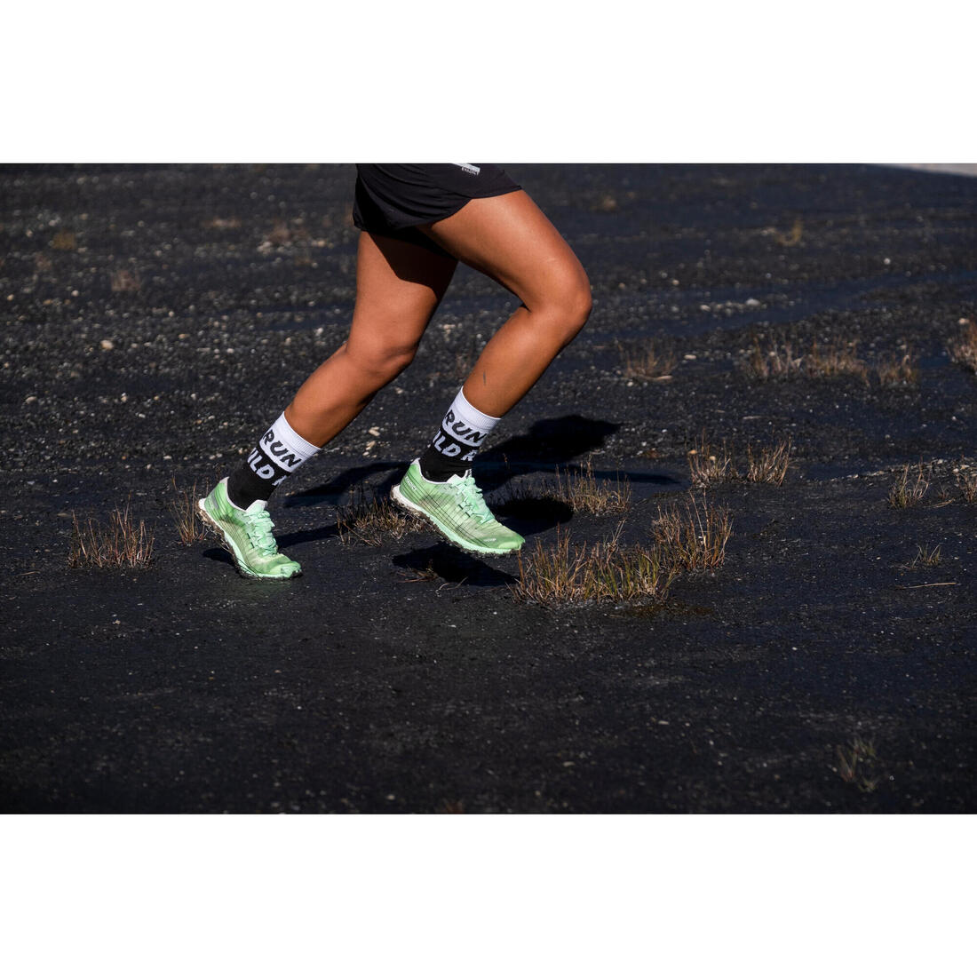 Chaussures trail running compétition femme - kiprun race light vert clair