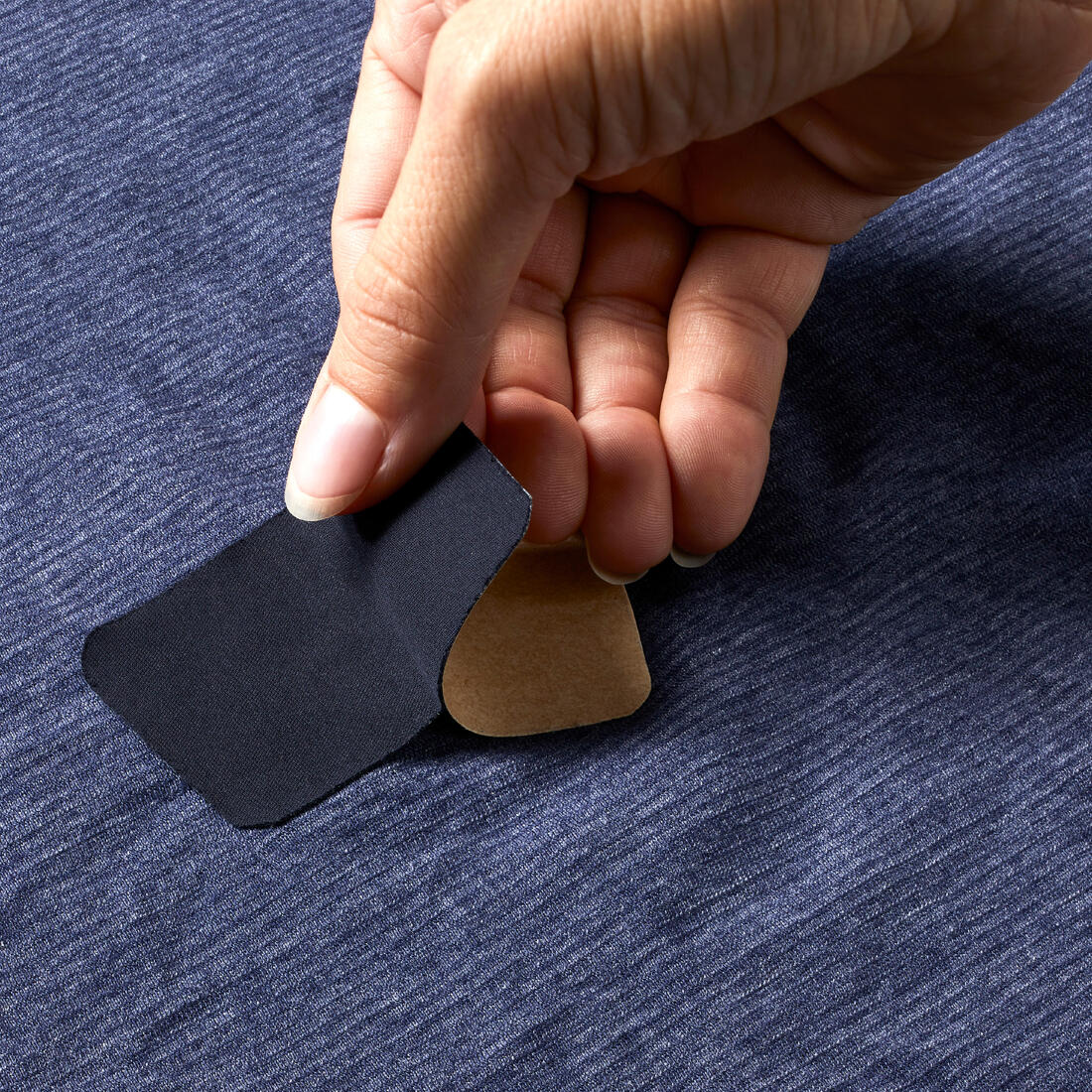 Patchs autocollants de réparation textile extensible noirs