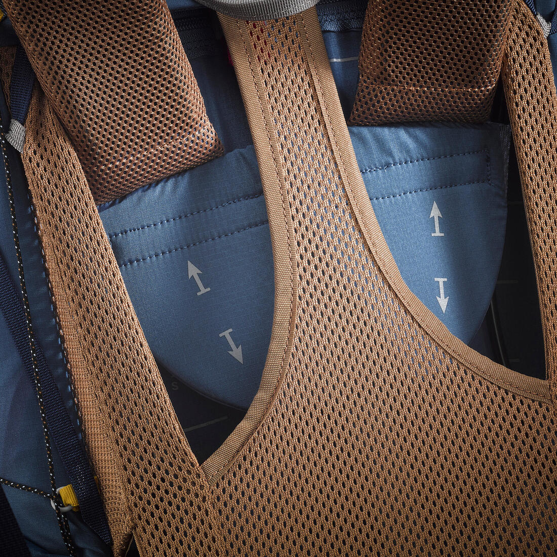 Sac à dos léger de trekking homme 50+10 l - MT900 Light