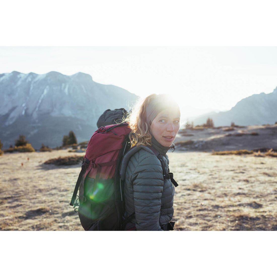 Sac à dos de trekking femme 50 l - mt 100 easyfit