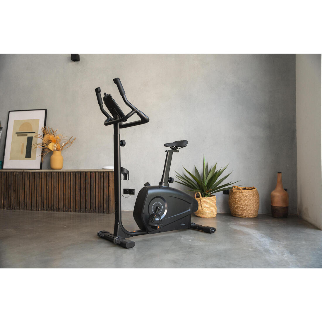 Vélo d'appartement connecté ultra confort et auto-alimenté - eb900 b