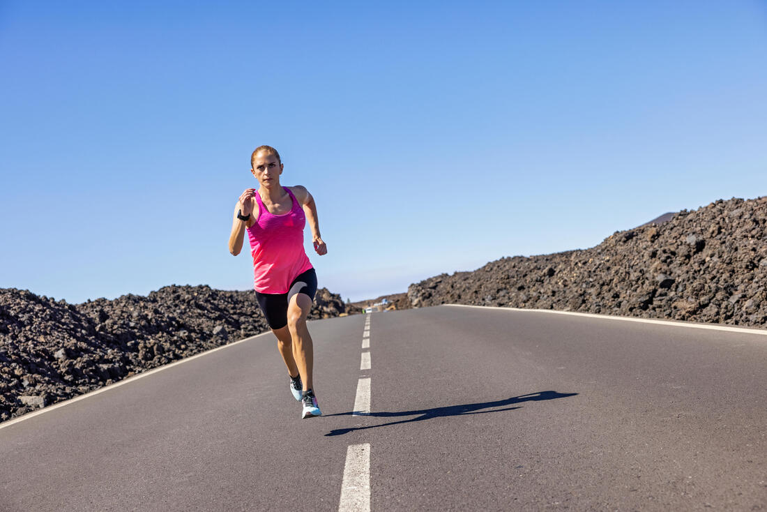 CHAUSSETTES DE RUNNING RUN900 FINES INVISIBLES BLEUE