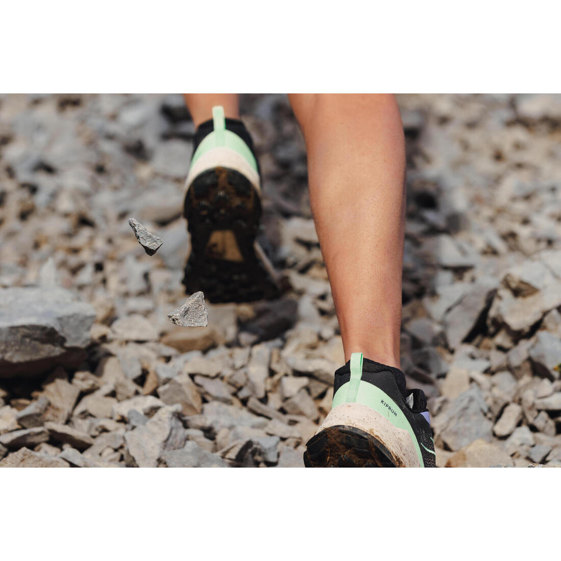 Chaussures de running trail femme, Kiprun mt3, noir fumé