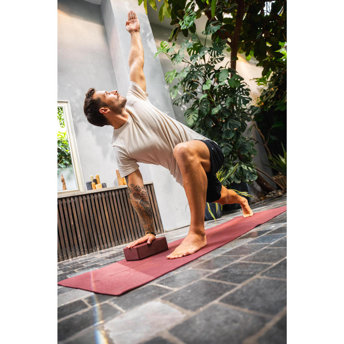 Brique de yoga en mousse, acajou